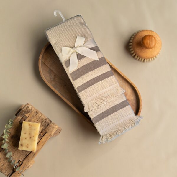 TOALLA CHANTILLY MANOS BEIGE
